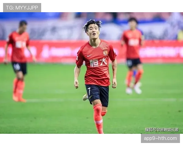 韦世豪专访：留洋归来谈欧洲战术细节对中超比赛的启发